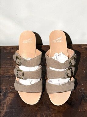 Dansko Campbell Platform Taupe Leather Wedge Slide Sandal Size 8.5-9